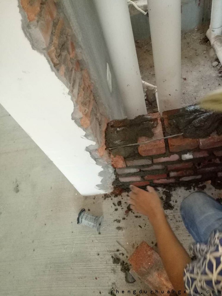 紫御熙庭新建墙体,植筋。 紫御熙庭新建墙体,植筋。