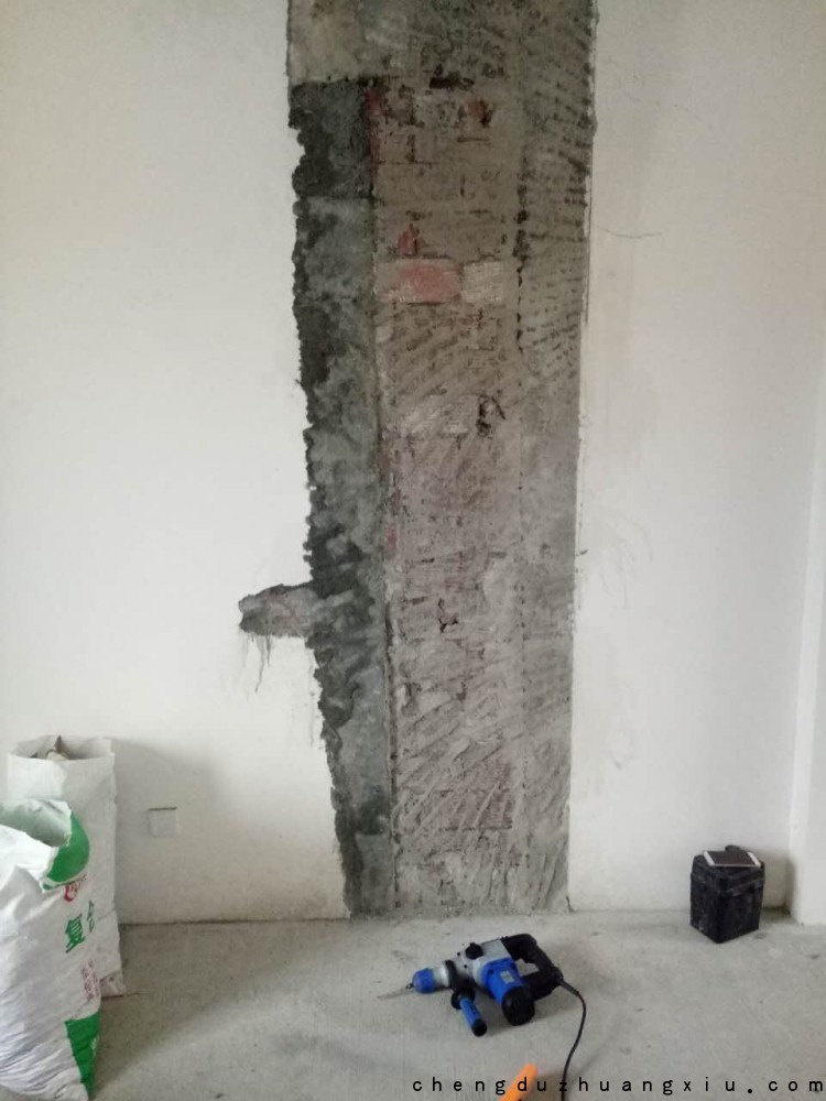 紫御熙庭新建墙体 紫御熙庭新建墙体